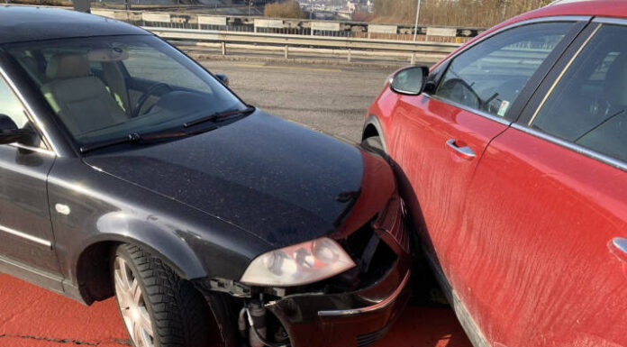 Stadt Schaffhausen – Blechschaden an zwei Autos
