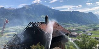 Stall und Wohnhaus in Mastrils GR von den Flammen zerstört!