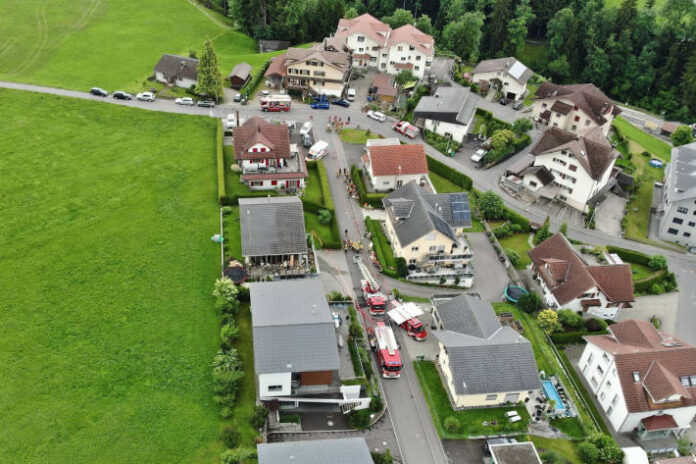 obergeri-zg-brand-im-wintergarten