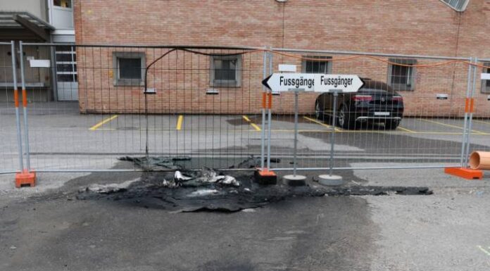 Herisau AR – Baustellen WC angezündet