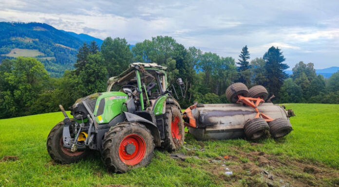Leoben – Mit Traktor überschlagen