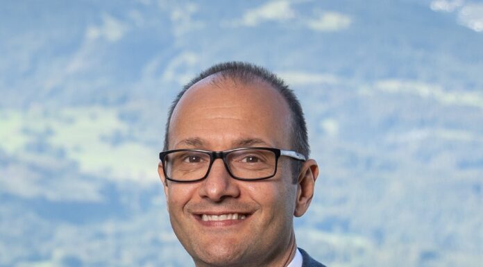 Simon Tribelhorn verstärkt Timber Finance Initiative als Senior Advisor