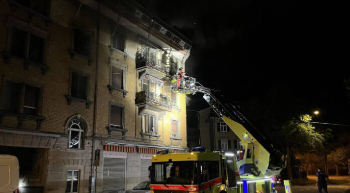 Winterthur ZH – Erheblicher Sachschaden bei Brand in Mehrfamilienhaus