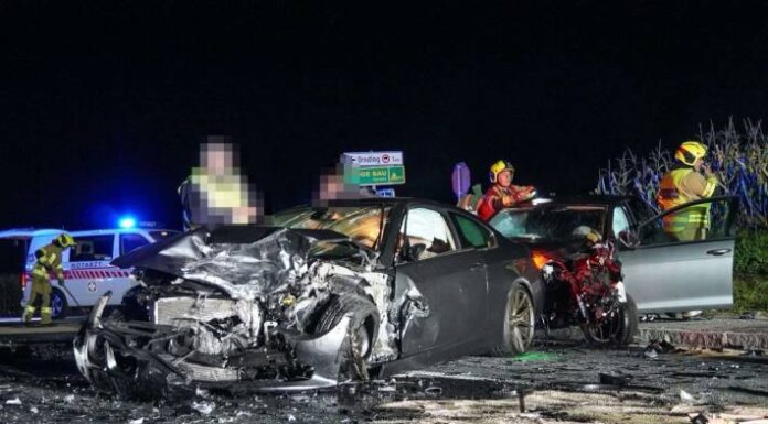 Pöchlarn – Drei Personen bei Kollision verletzt
