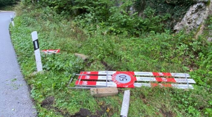 Seewen SO – Totalschaden nach riskantem Überholmanöver
