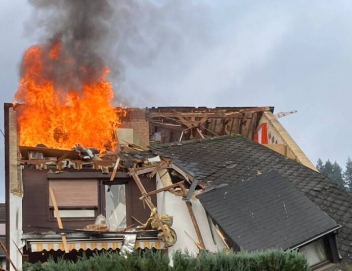 traben-trarbach-wohnhausbrand-eines-einfamilienhauses-mit-personenschaden
