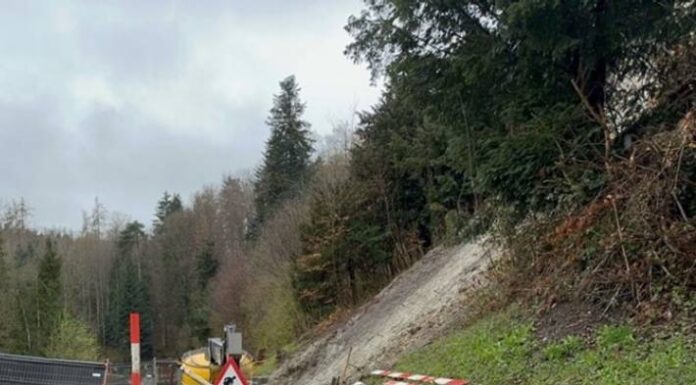 Rehetobel SG – Rehetobelstrasse wegen Erdrutsch gesperrt