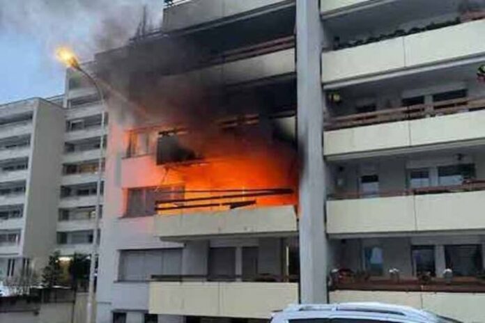 nussbaumen-ag-gasflasche-explodiert-brand-auf-einem-balkon