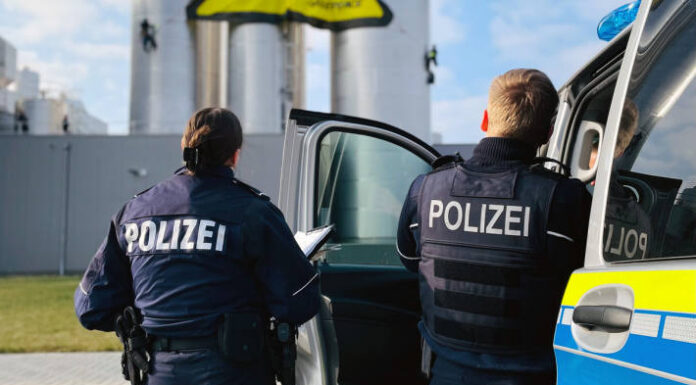 Mechernich-Obergartzem NW – Aktivisten besetzen Molkerei