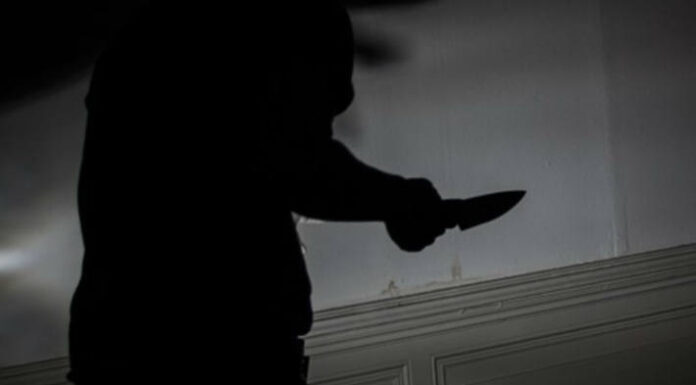 Wien – Helfer wird mit Messer verletzt